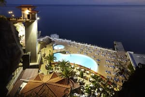 thumbnail: Outdoor pool