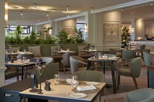 thumbnail: Restaurant