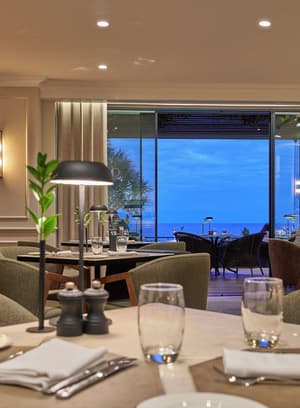 thumbnail: Restaurant