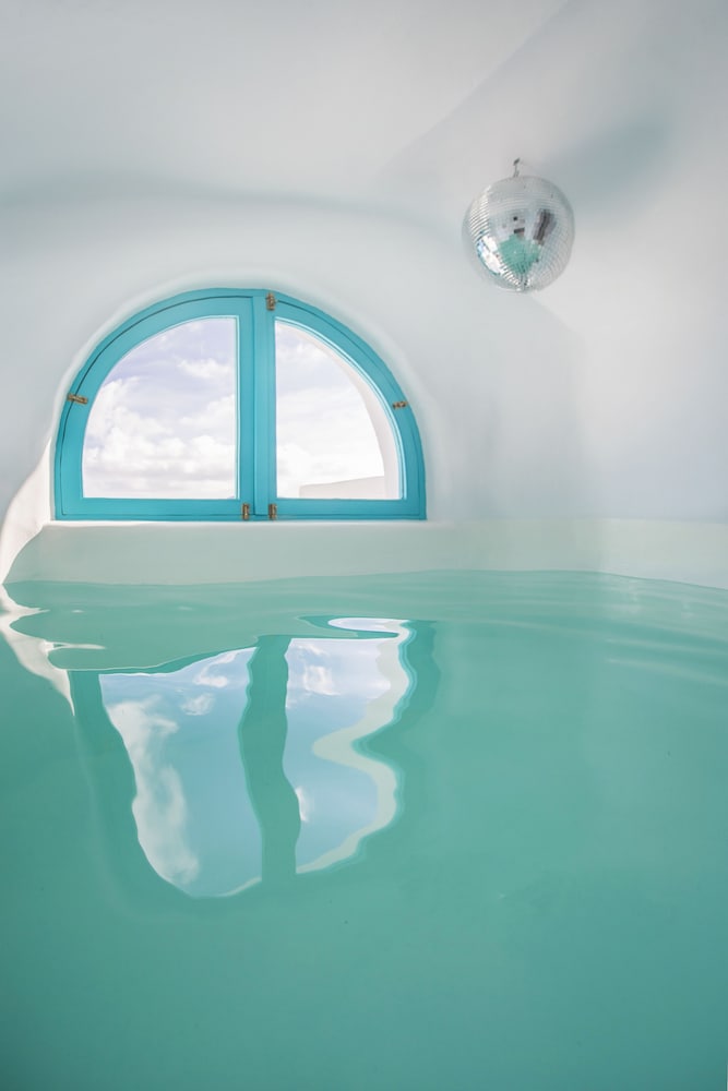 Private pool