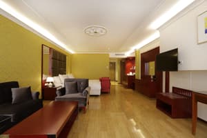 thumbnail: Room