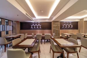 thumbnail: Restaurant