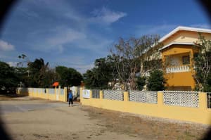 thumbnail: Exterior
