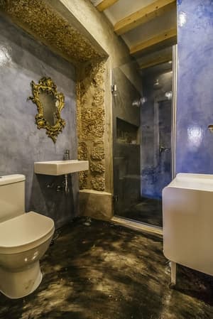 thumbnail: Bathroom