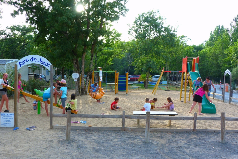 Children's play area - outdoor
