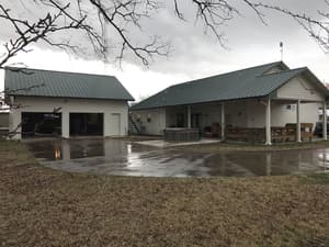 thumbnail: Front of property