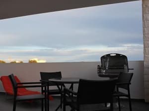 thumbnail: Balcony