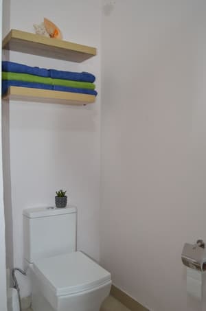 thumbnail: Bathroom amenities