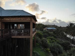 thumbnail: Exterior