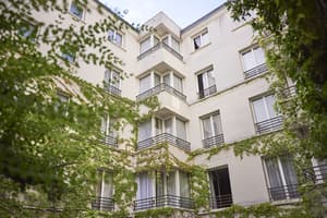 thumbnail: Courtyard