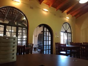 thumbnail: Restaurant