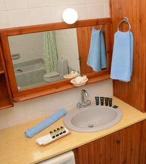 thumbnail: Bathroom sink