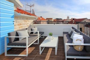 thumbnail: Balcony