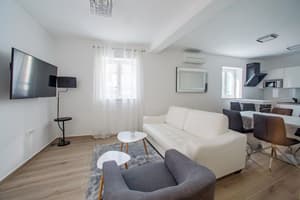 thumbnail: Living room