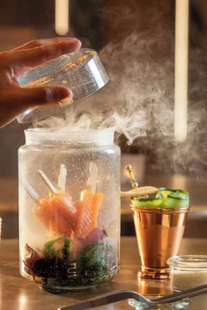 thumbnail: Bar (on property)
