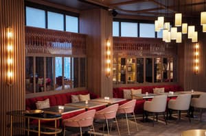 thumbnail: Bar (on property)