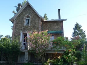 thumbnail: Exterior