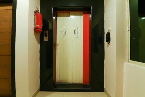 486403695.jpg