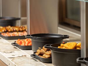 thumbnail: Breakfast area