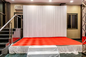 thumbnail: Banquet hall