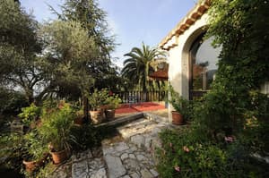 thumbnail: Garden