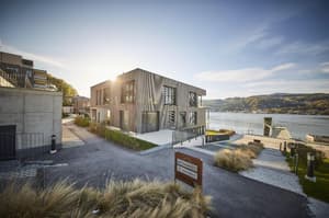 thumbnail: General view