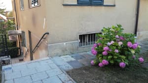 thumbnail: Exterior