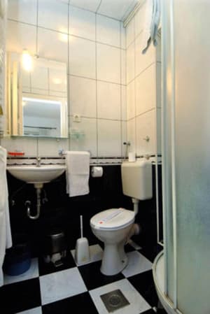 thumbnail: Bathroom