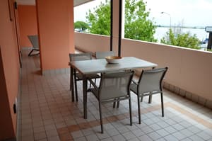 thumbnail: Terrace/patio