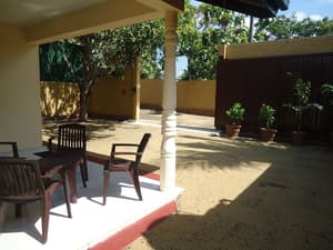 thumbnail: Exterior