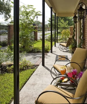 thumbnail: Exterior