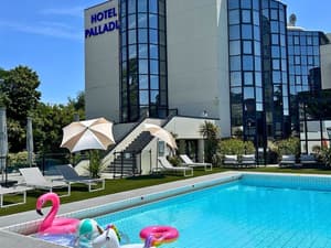 thumbnail: Outdoor pool