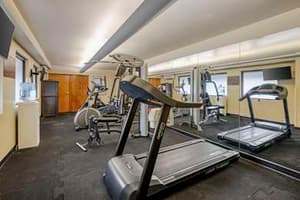thumbnail: Guest Room,On-Site