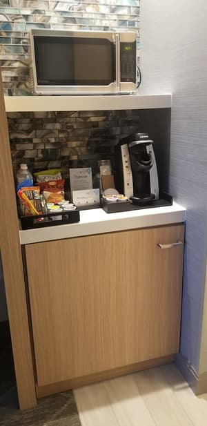 thumbnail: In-room dining