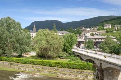 On-Site,Outdoor/Exterior,Exterior View of Building