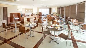 thumbnail: Breakfast area