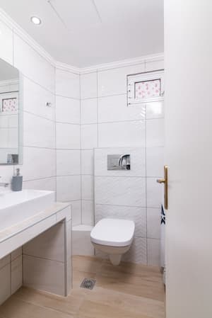 thumbnail: Bathroom