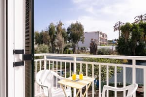 thumbnail: Balcony view