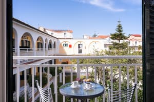 thumbnail: Balcony view