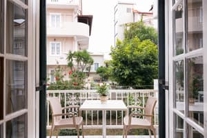 thumbnail: Balcony view
