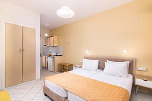 thumbnail: Private kitchenette