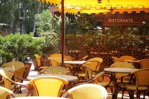 thumbnail: Bar (on property)