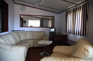 thumbnail: Interior