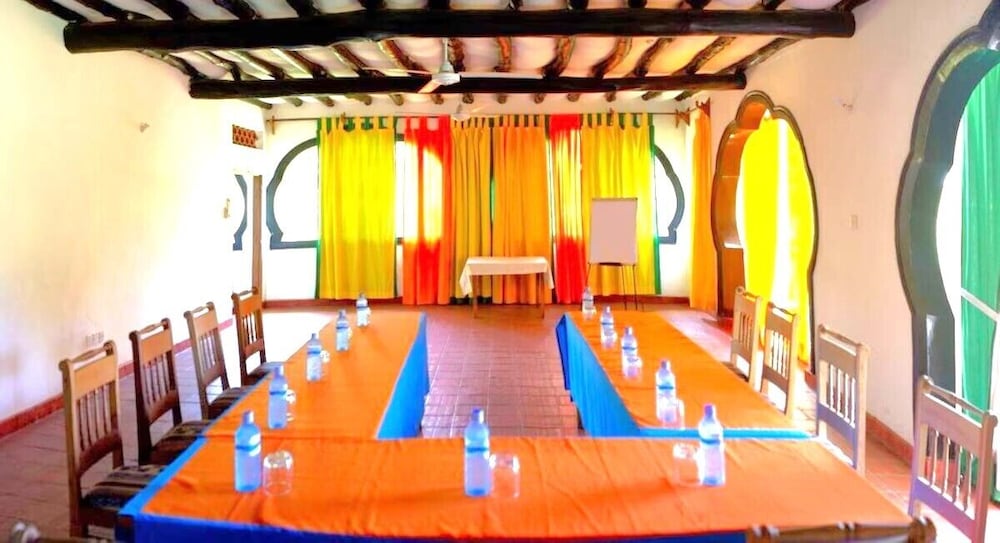 Meeting facility