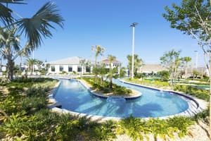 thumbnail: Outdoor pool