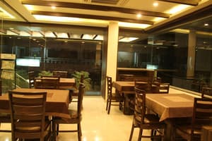 thumbnail: Restaurant