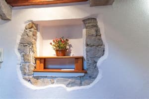thumbnail: Interior detail