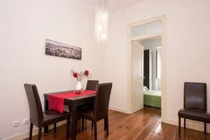thumbnail: In-room dining