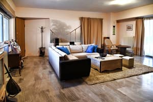thumbnail: Living room
