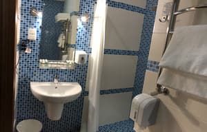 thumbnail: Bathroom amenities